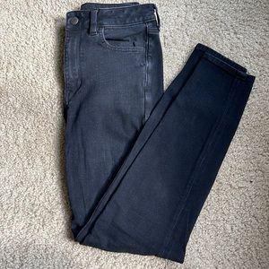 American Eagle Super Hi-Rise Jegging